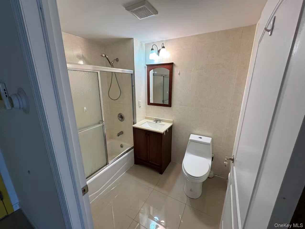 71-66 Parsons Boulevard # 3C, Fresh Meadows, NY 11365