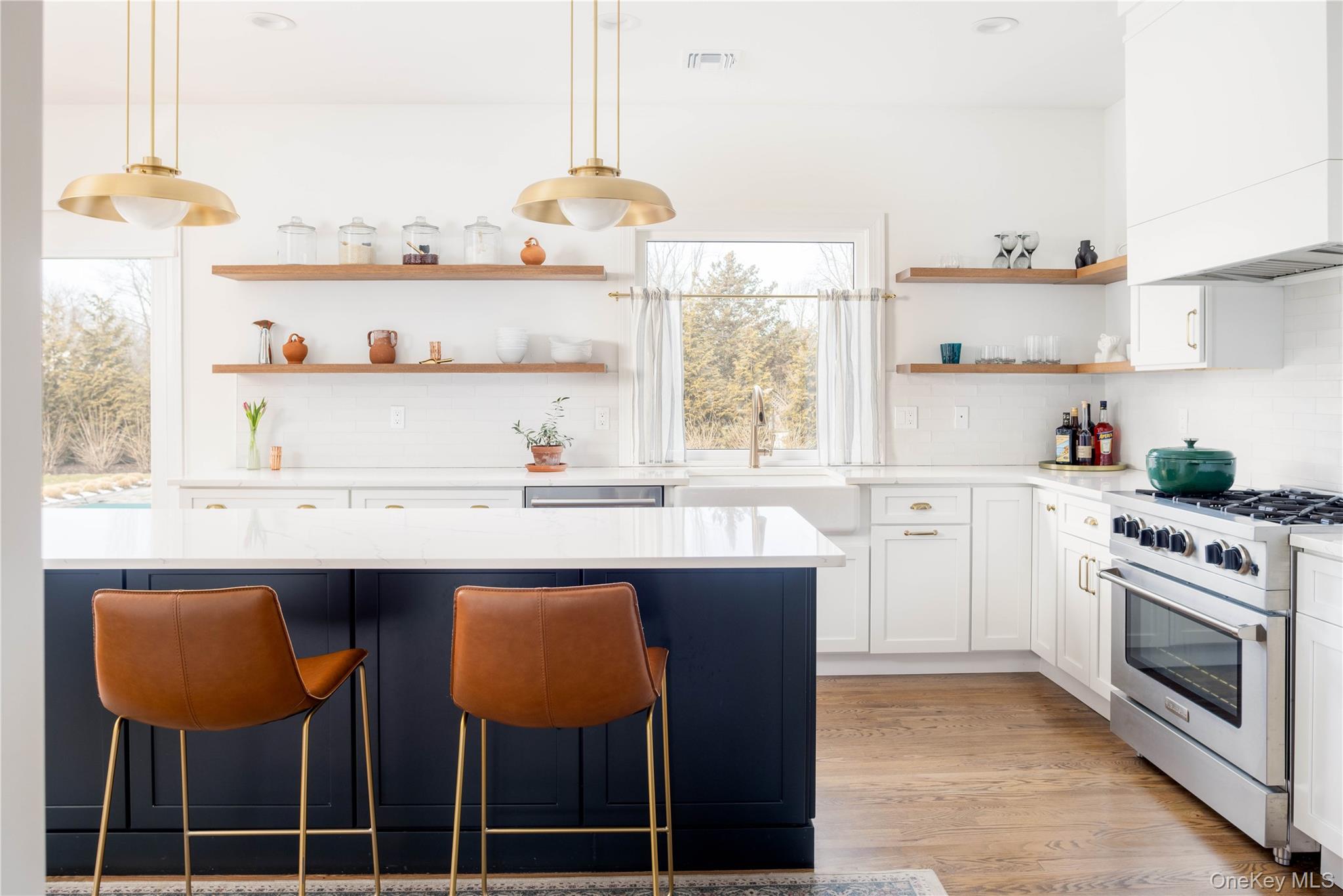 660 Sutton Place, Greenport, NY 11944