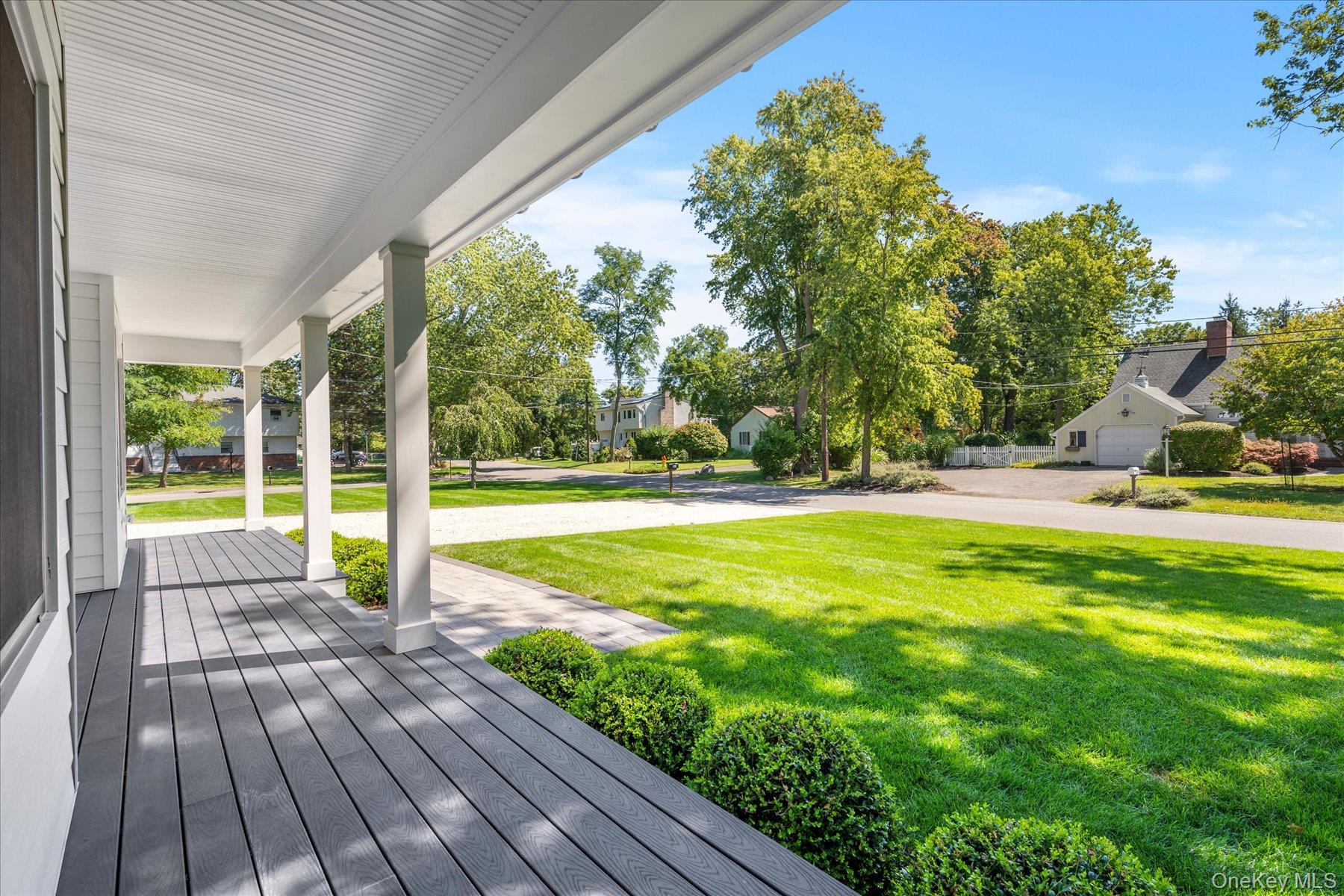 660 Sutton Place, Greenport, NY 11944