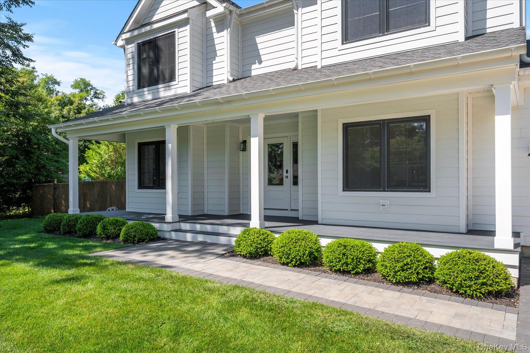 660 Sutton Place, Greenport, NY 11944