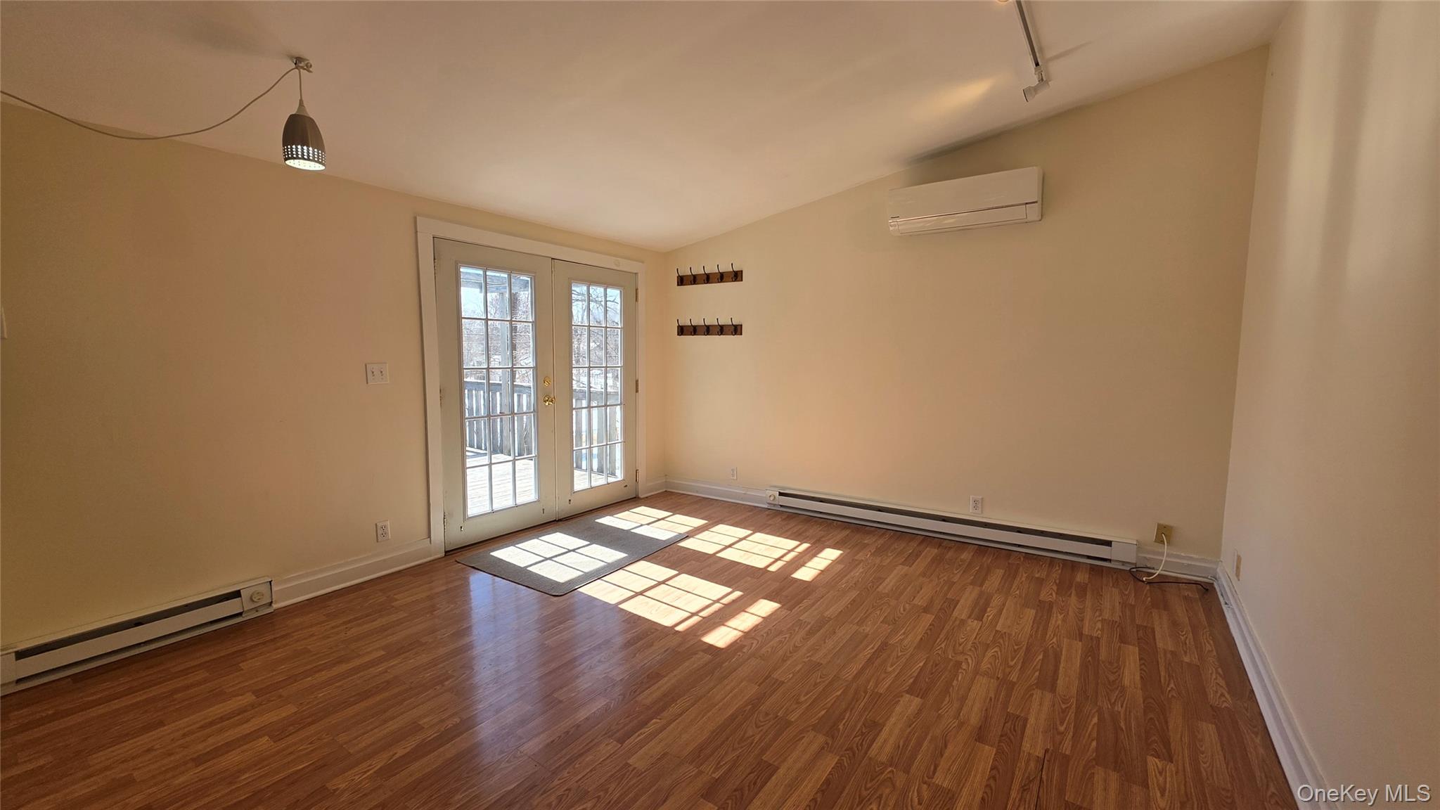 62 E Market Street, Red Hook, NY 12571