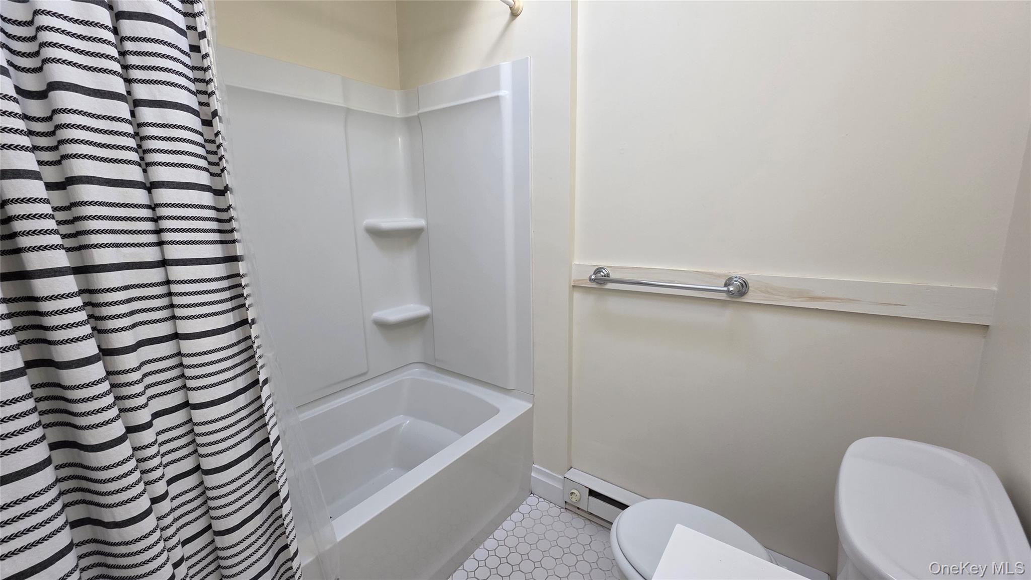 62 E Market Street, Red Hook, NY 12571