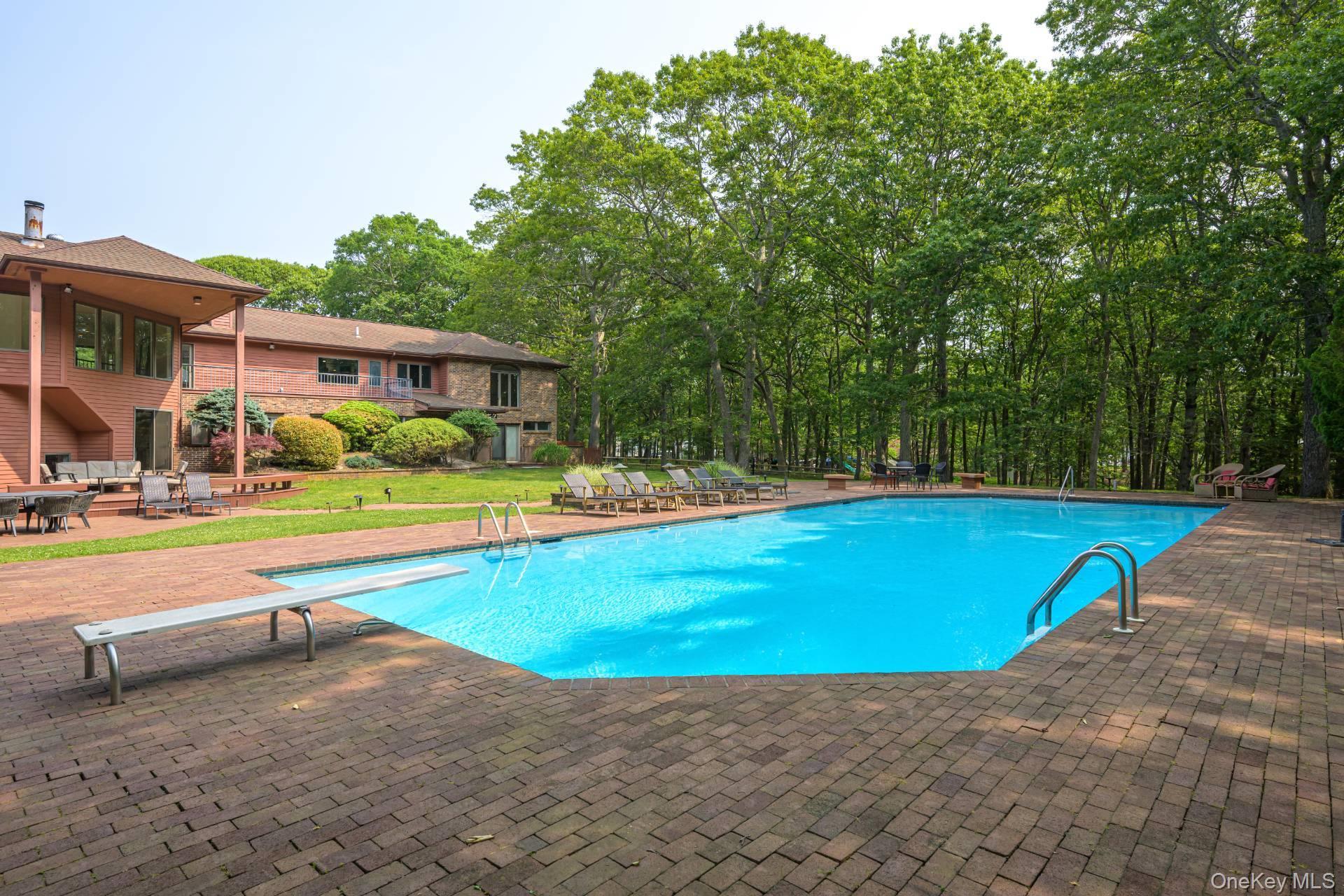 27 Realnautic Court, Hampton Bays, NY 11946