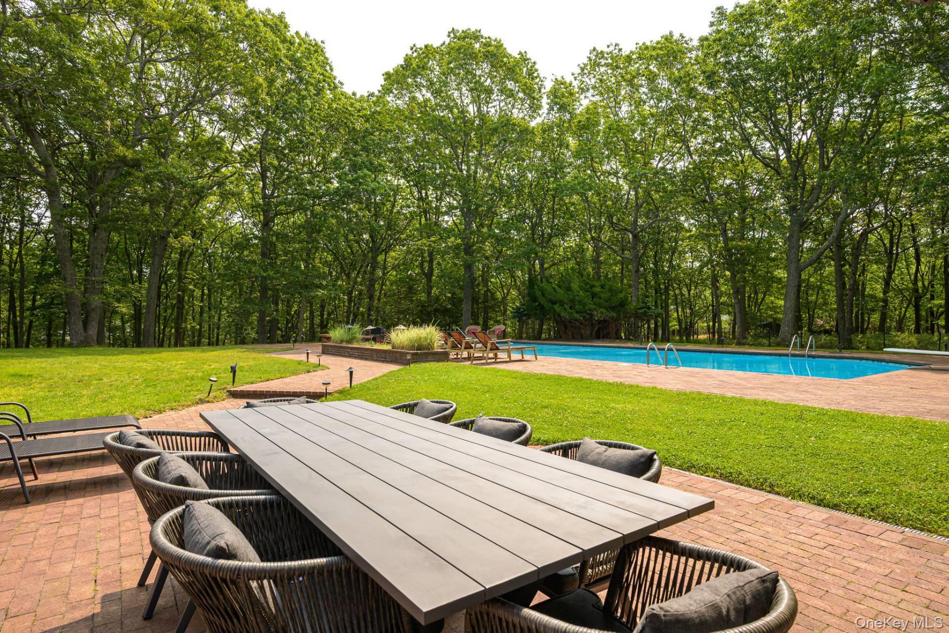 27 Realnautic Court, Hampton Bays, NY 11946