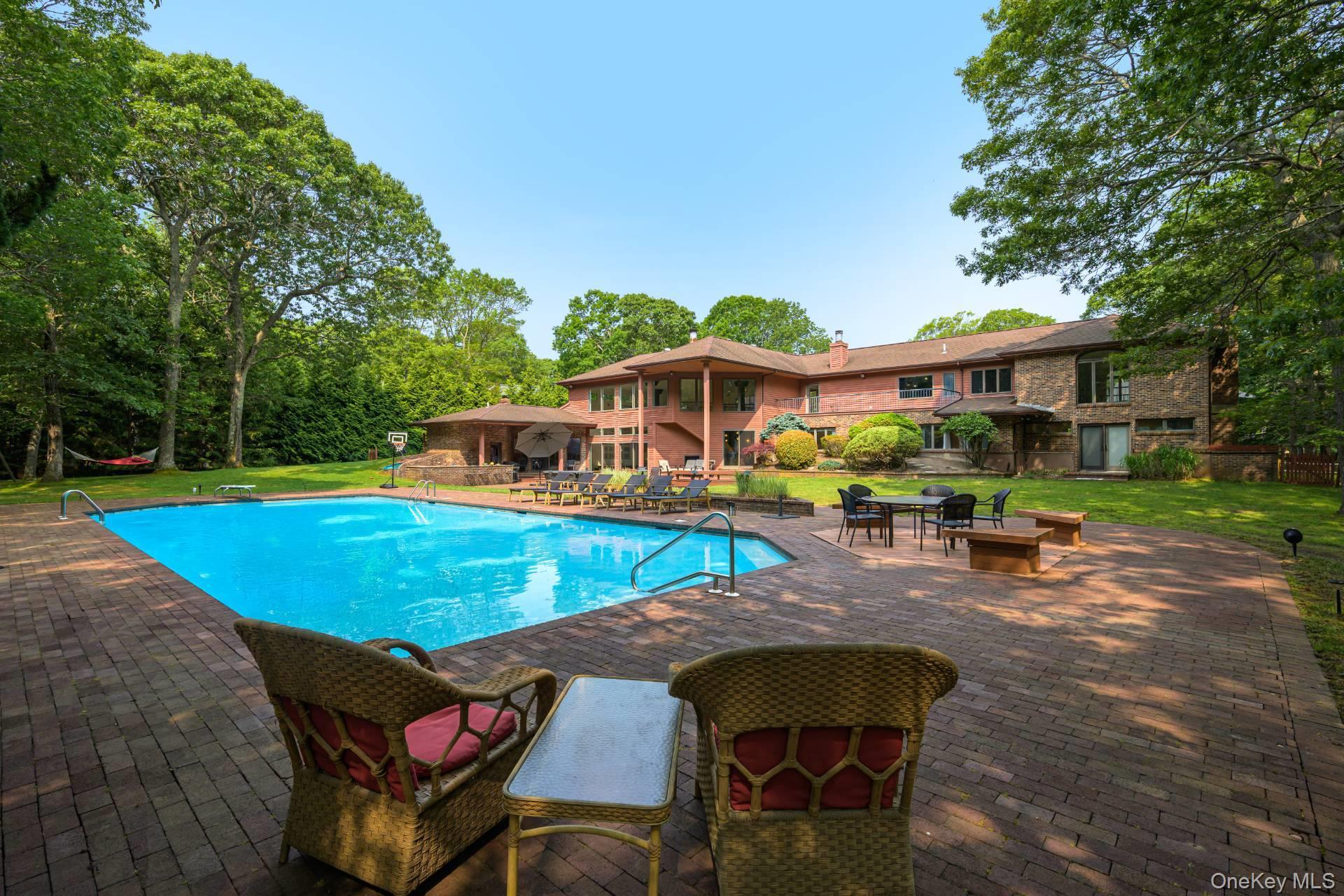 27 Realnautic Court, Hampton Bays, NY 11946