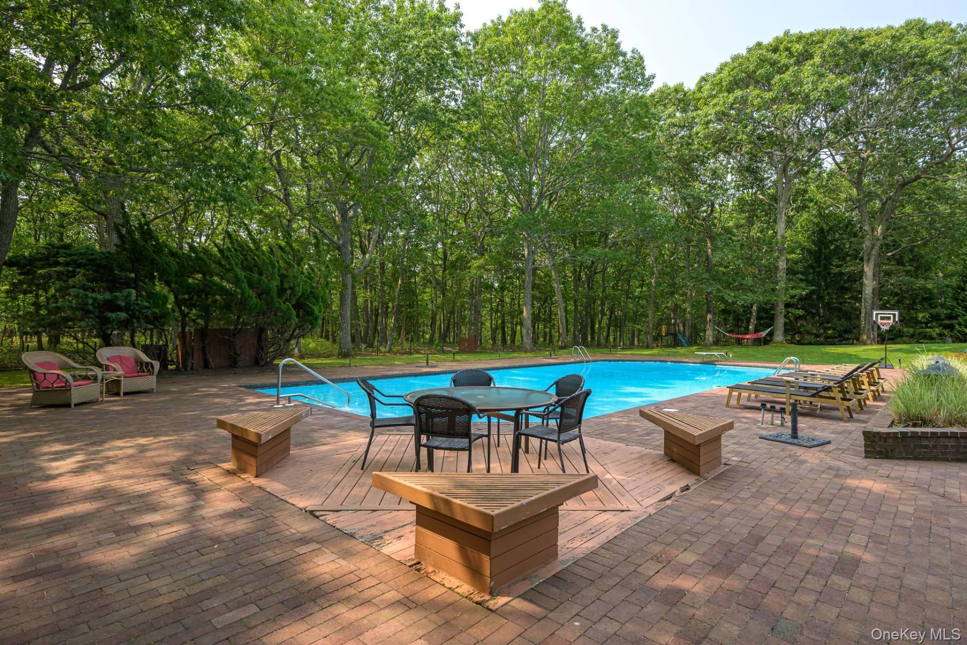 27 Realnautic Court, Hampton Bays, NY 11946