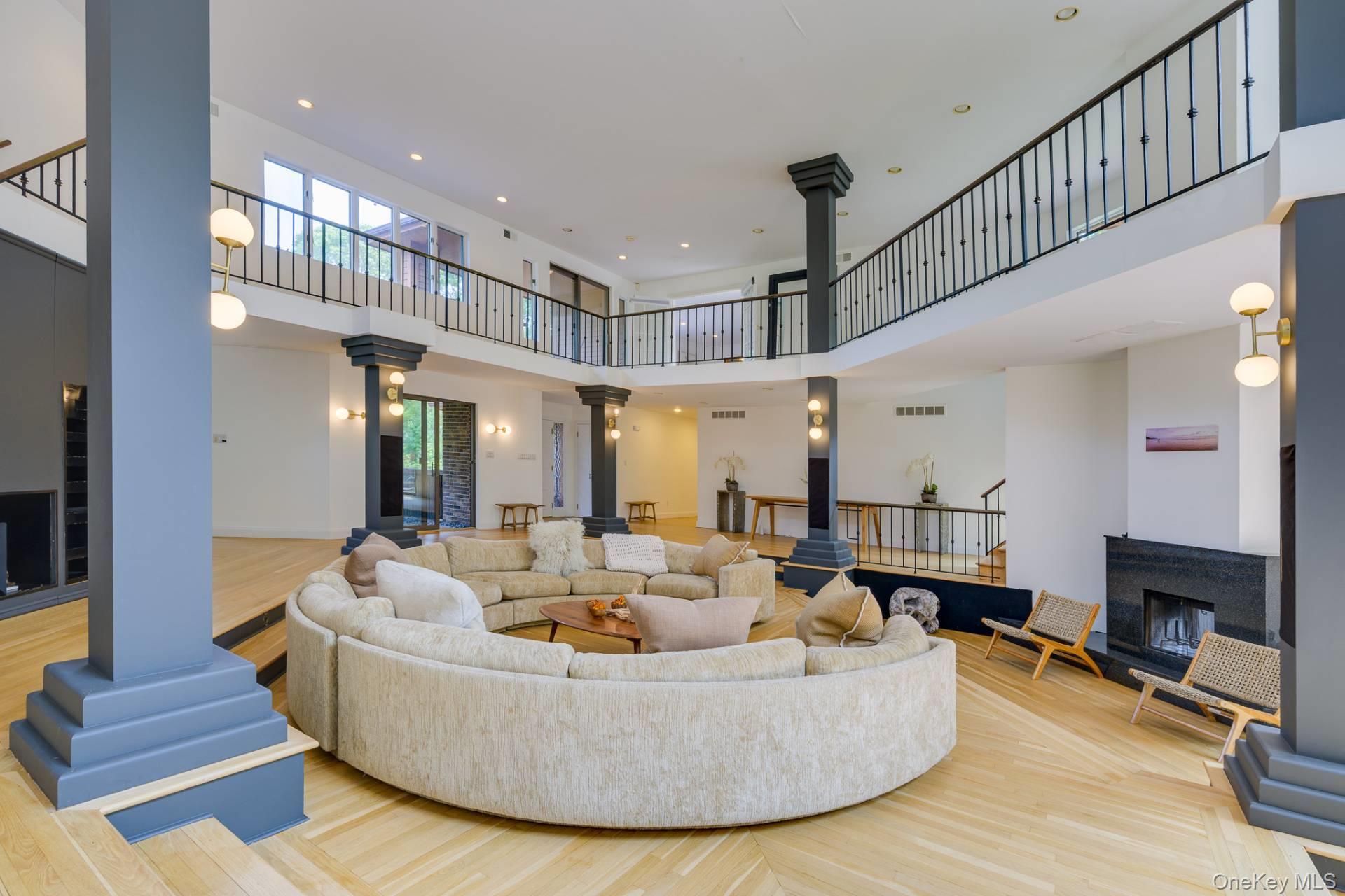 27 Realnautic Court, Hampton Bays, NY 11946