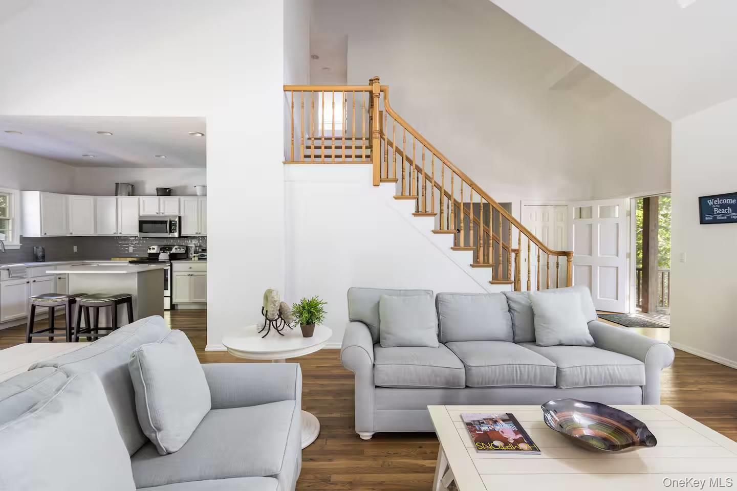 2 Issacs Path, East Hampton, NY 11937