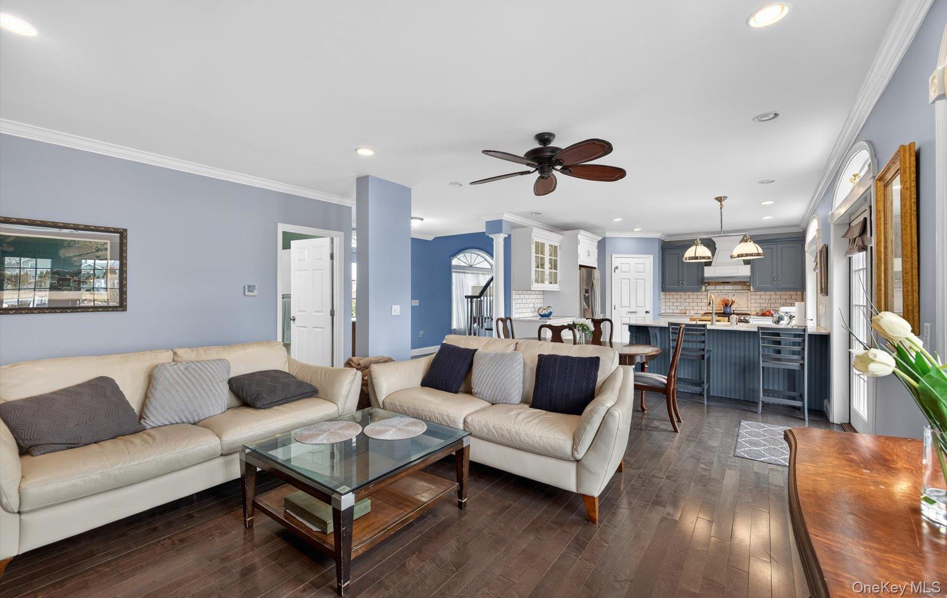 108 Awixa Avenue, Bay Shore, NY 11706