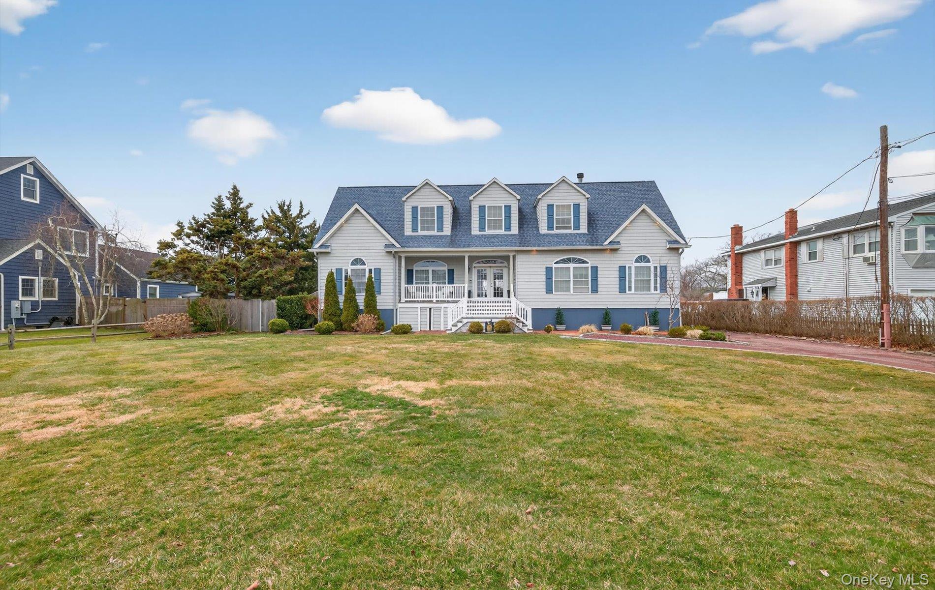 108 Awixa Avenue, Bay Shore, NY 11706