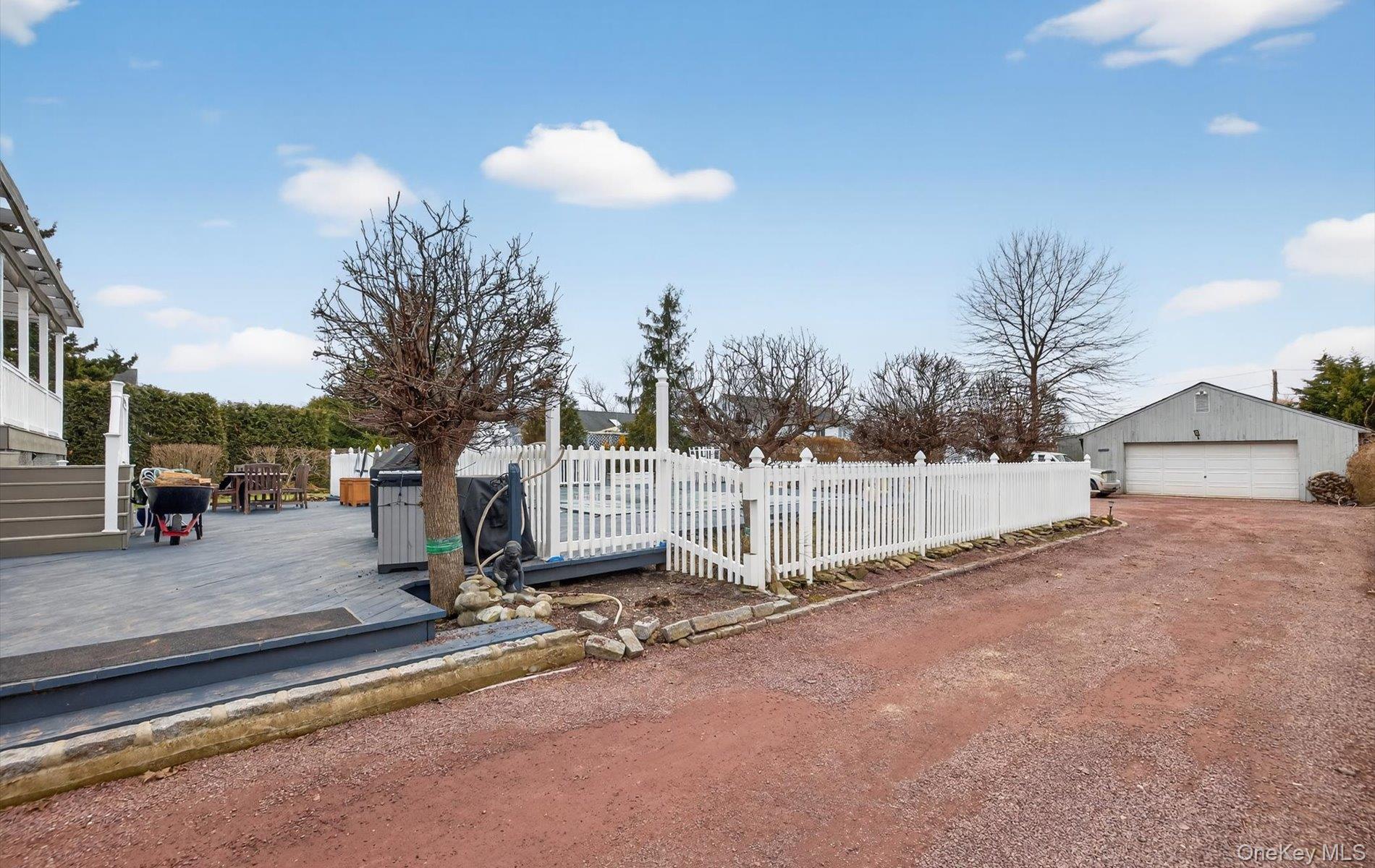 108 Awixa Avenue, Bay Shore, NY 11706