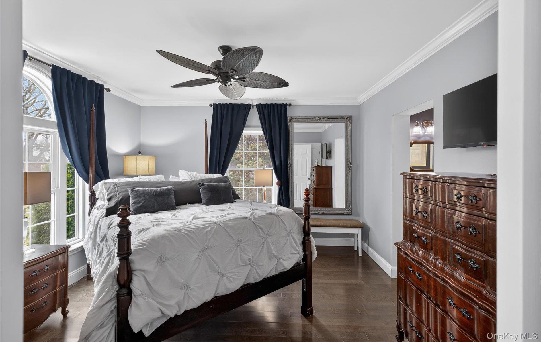 108 Awixa Avenue, Bay Shore, NY 11706