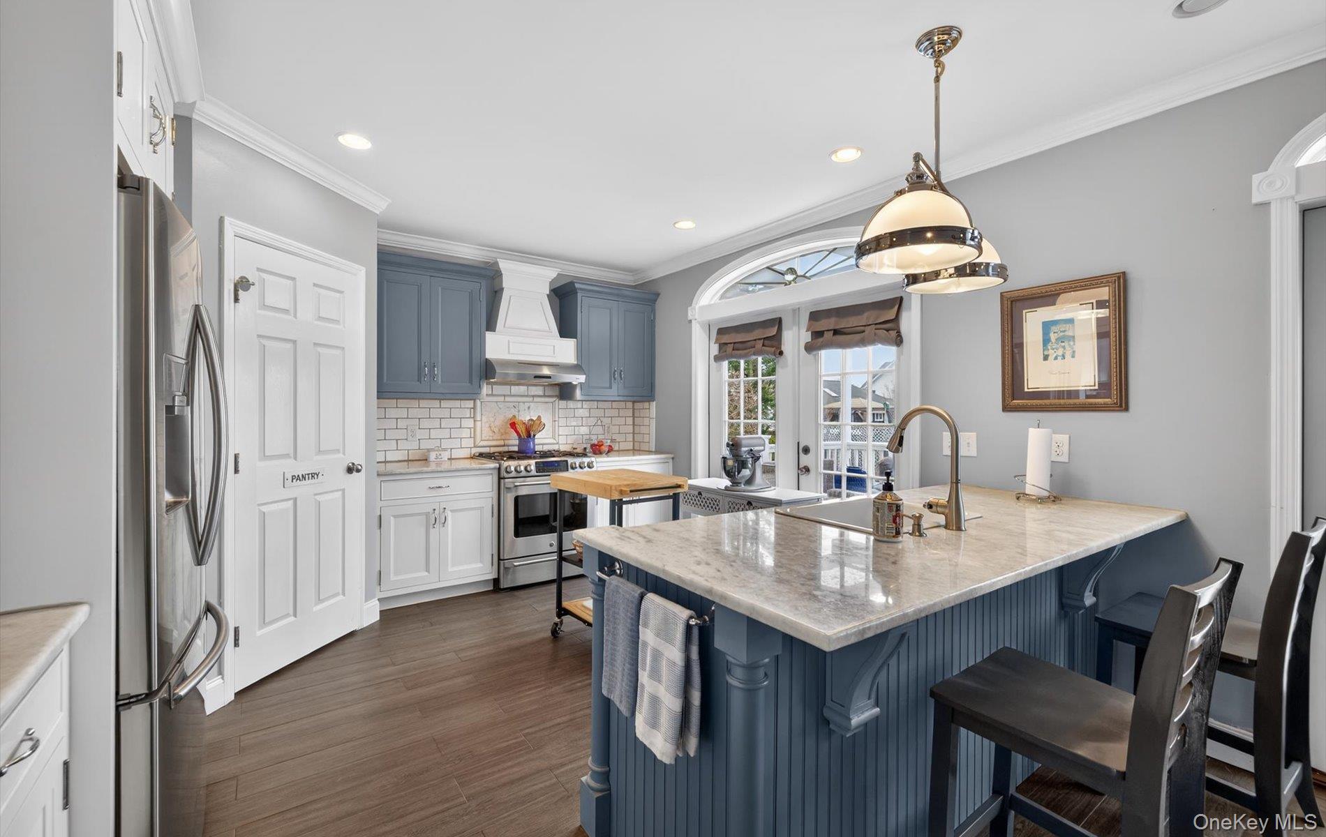 108 Awixa Avenue, Bay Shore, NY 11706