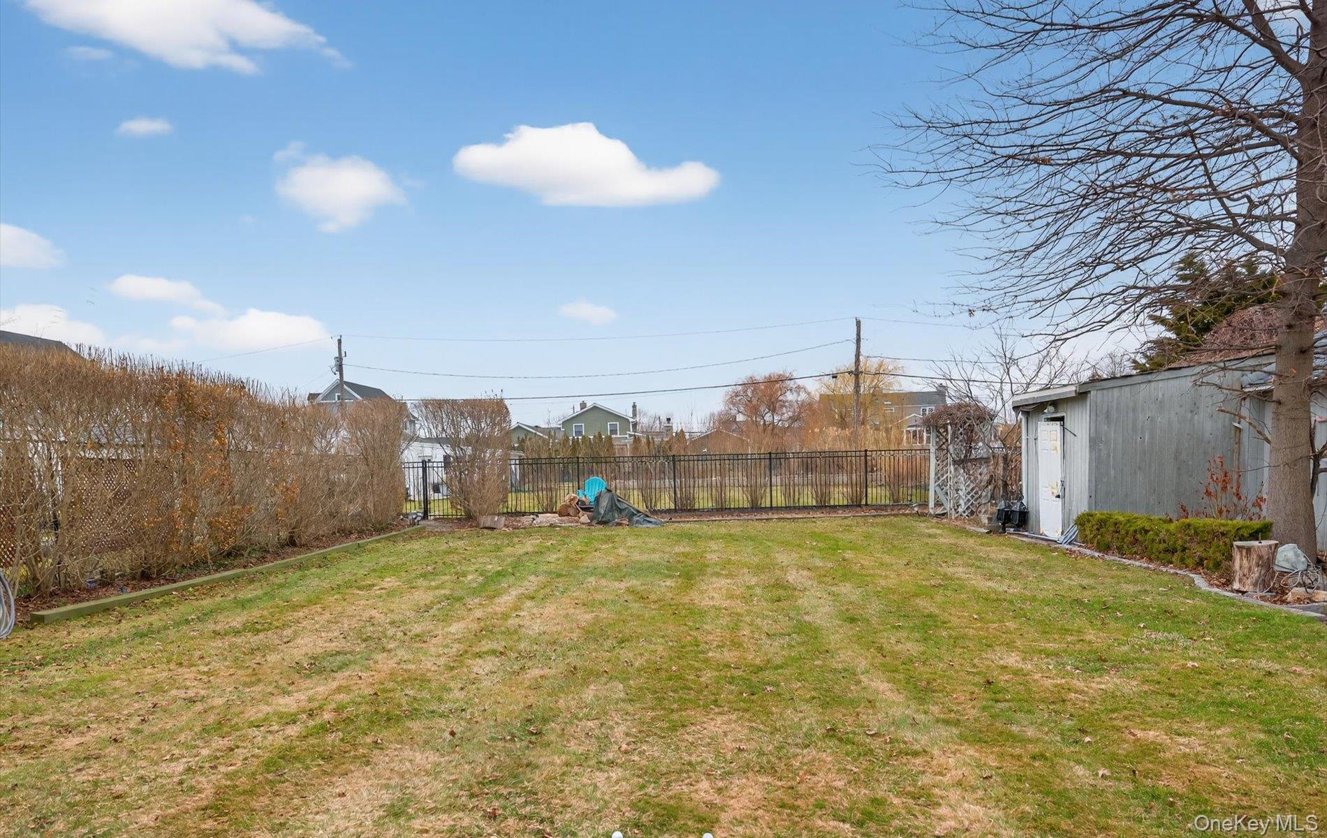 108 Awixa Avenue, Bay Shore, NY 11706