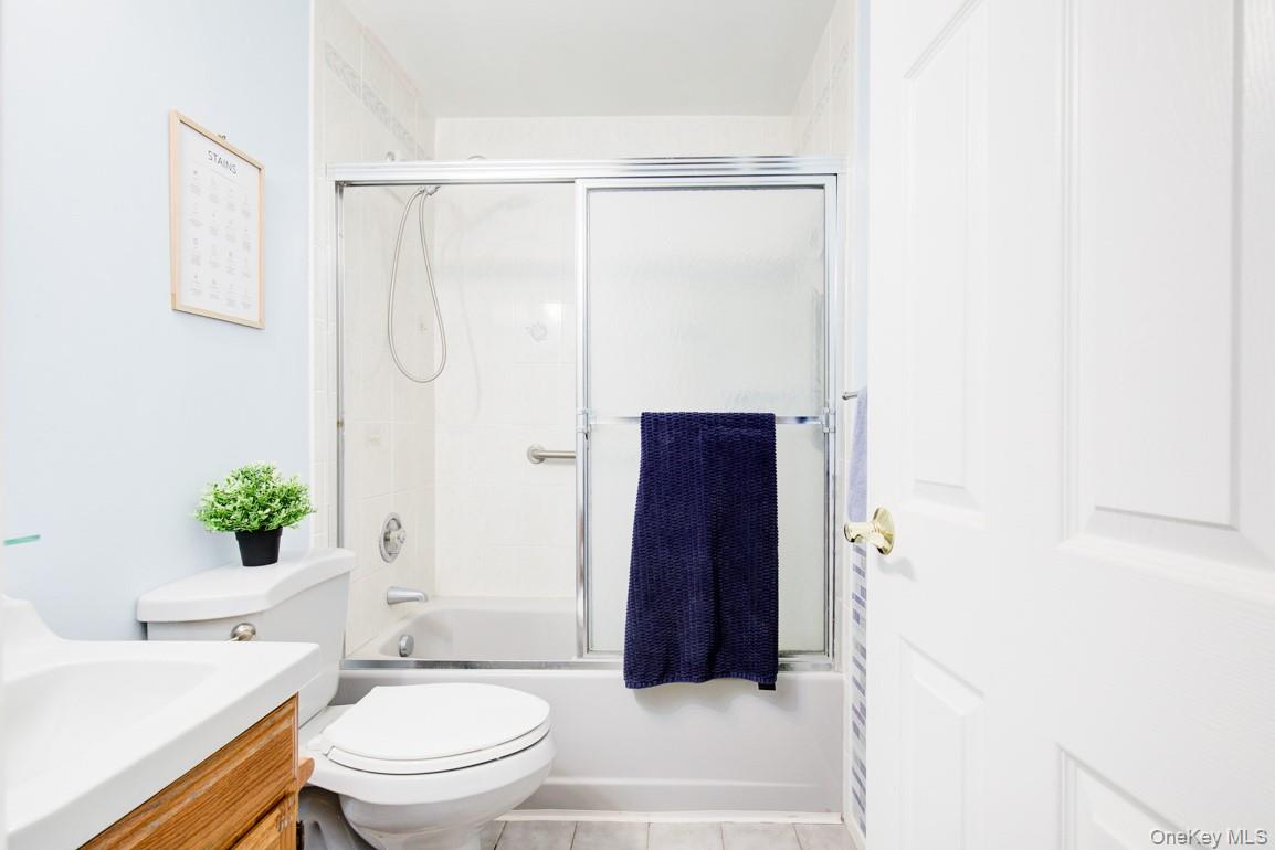 43 Carnegie Avenue, Huntington, NY 11743