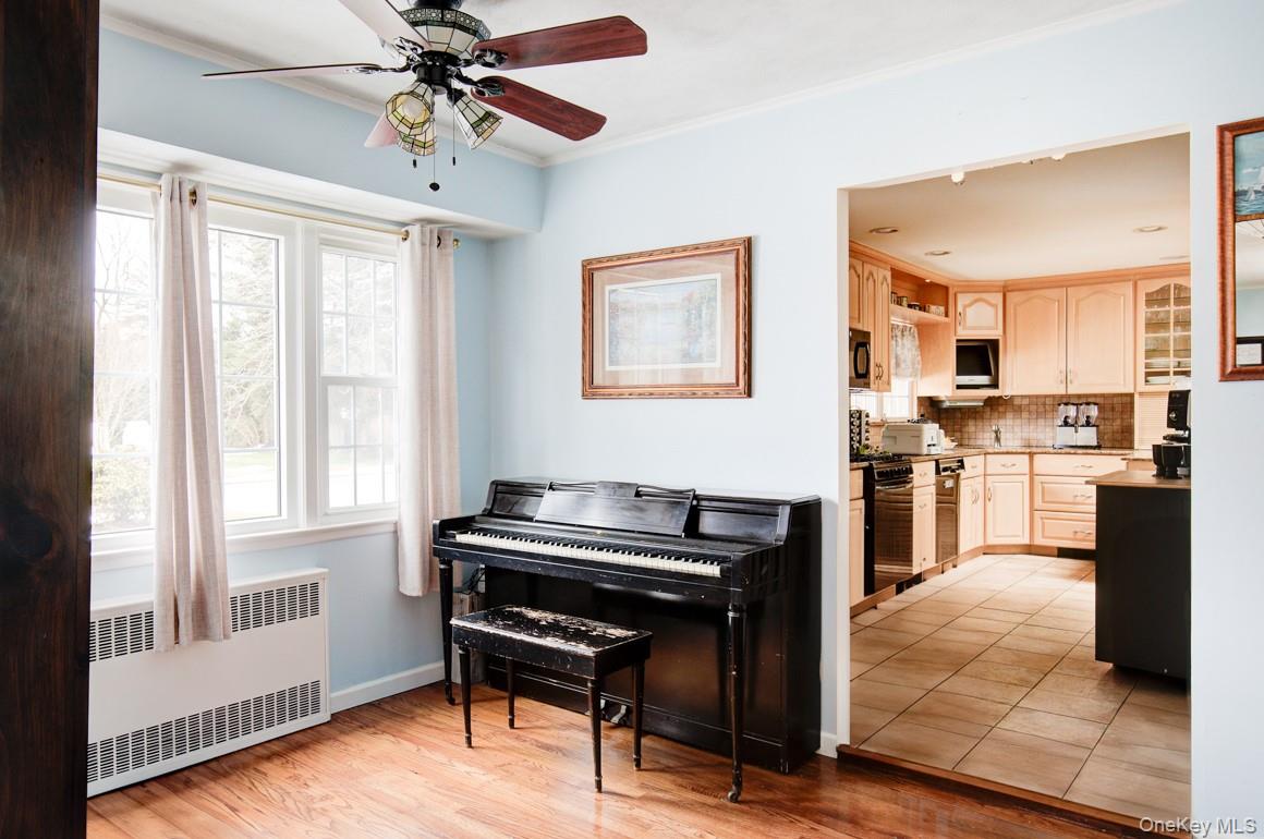 43 Carnegie Avenue, Huntington, NY 11743