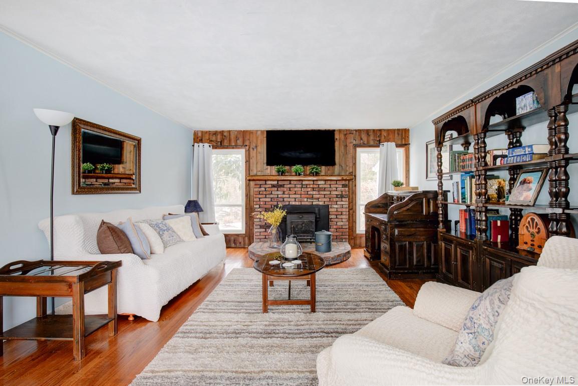 43 Carnegie Avenue, Huntington, NY 11743