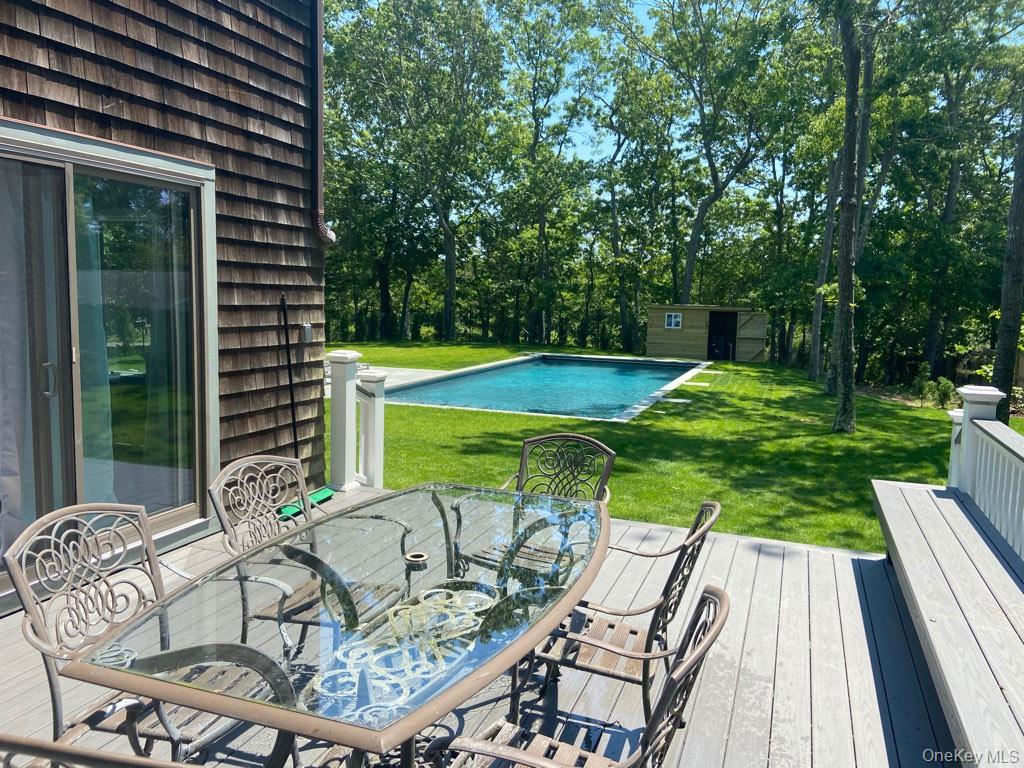 48 Royal Avenue, East Hampton, NY 11901