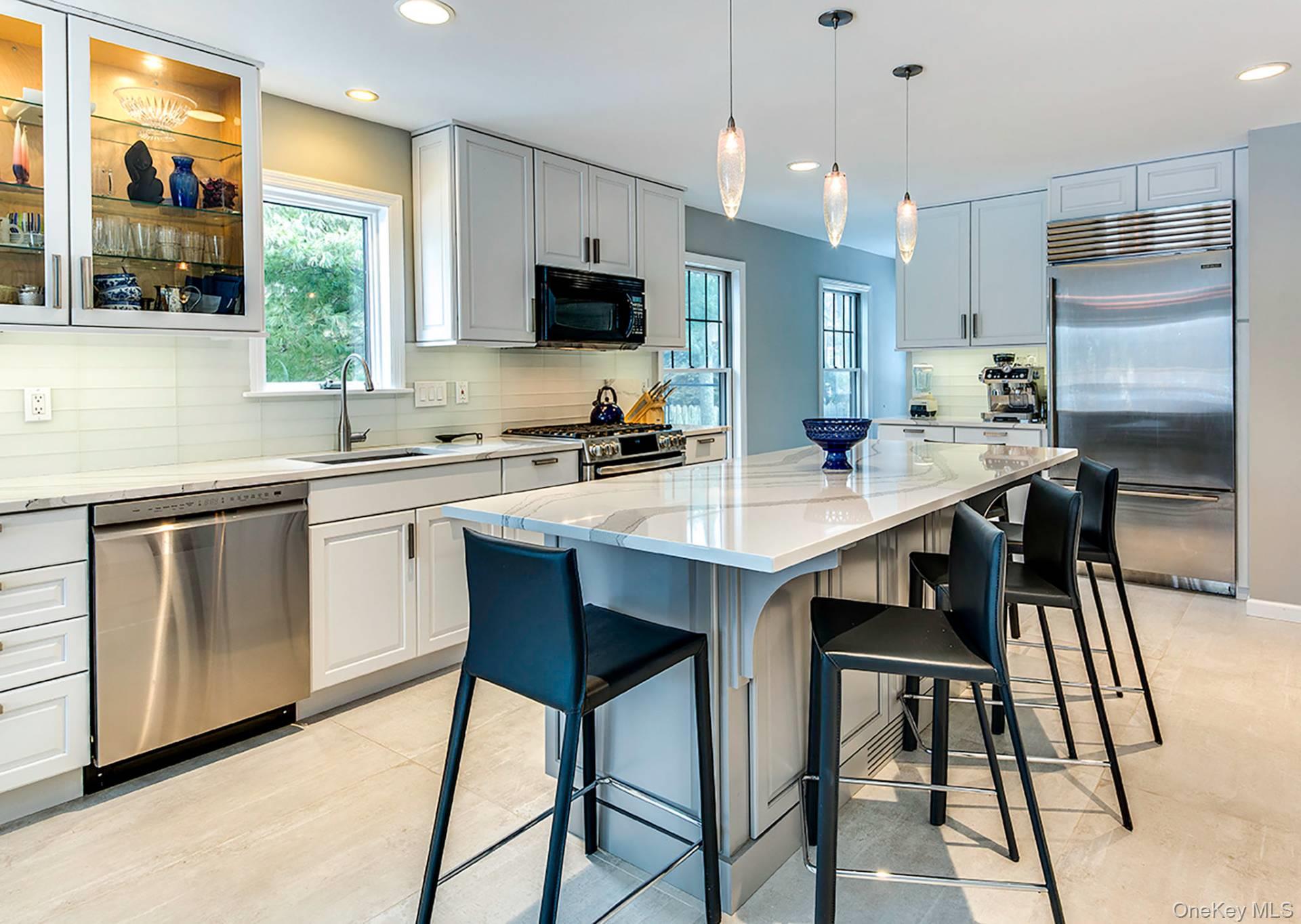 48 Royal Avenue, East Hampton, NY 11901