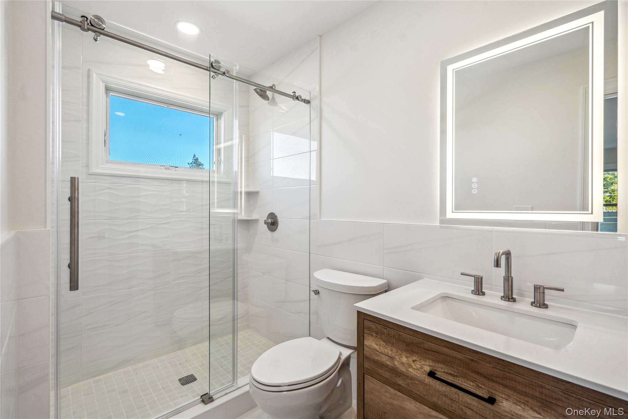 27B Belmont Circle, Syosset, NY 11791