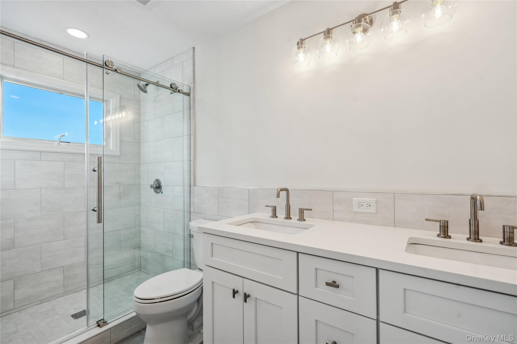 27B Belmont Circle, Syosset, NY 11791