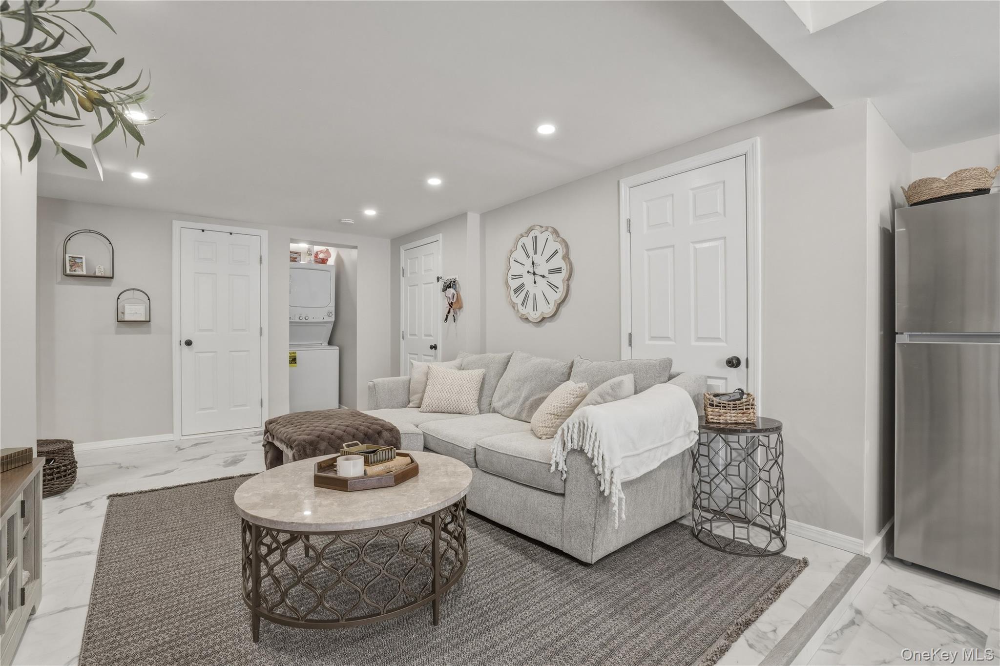 150 N Delaware Avenue, Lindenhurst, NY 11757