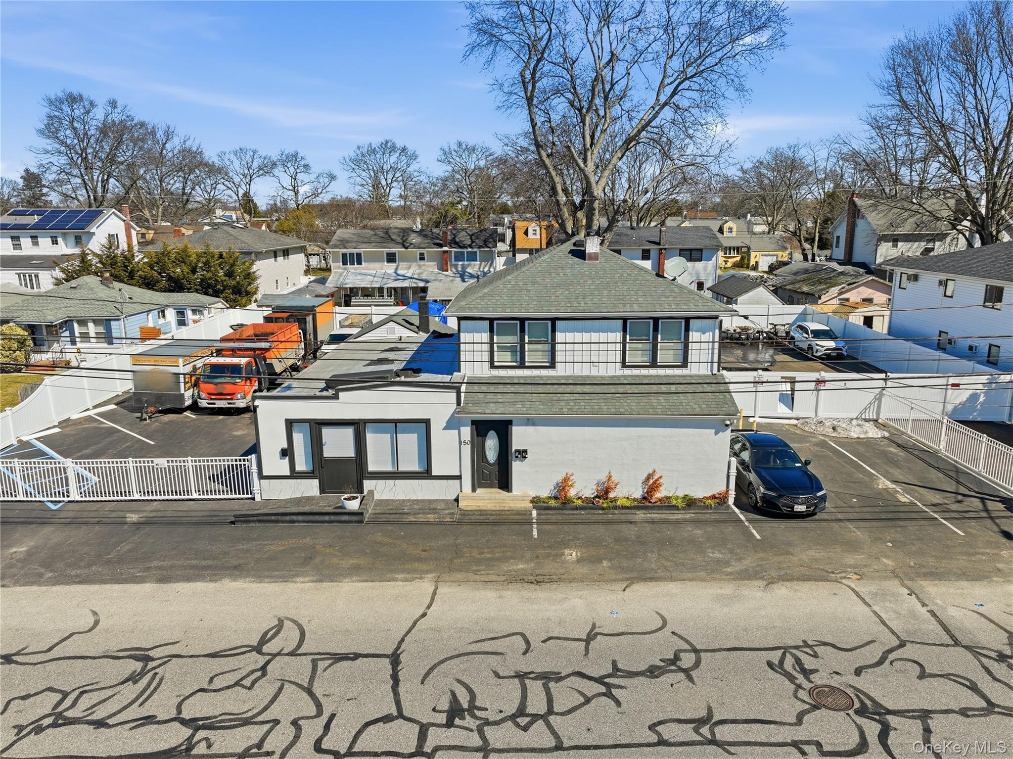 150 N Delaware Avenue, Lindenhurst, NY 11757