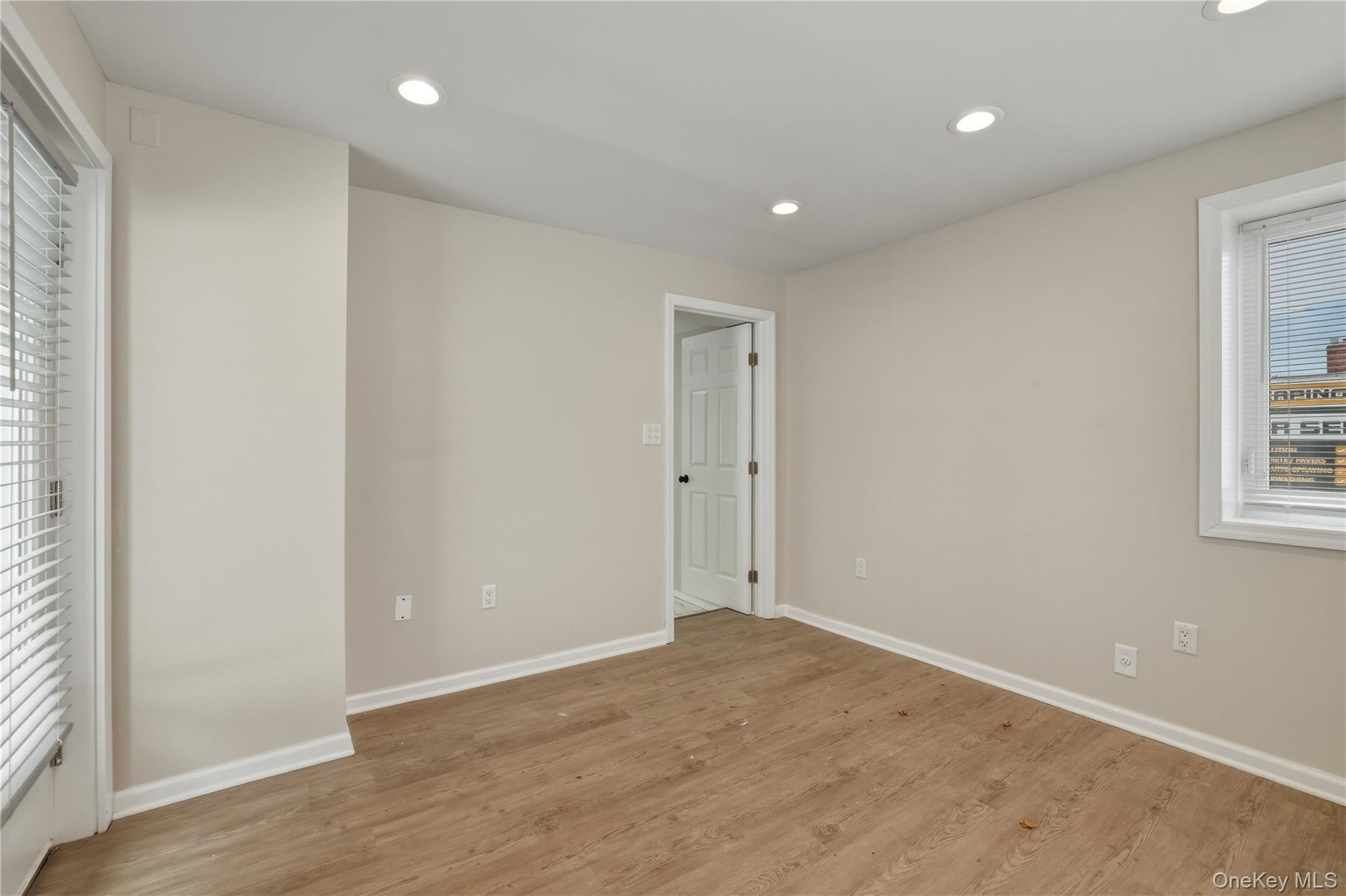 150 N Delaware Avenue, Lindenhurst, NY 11757