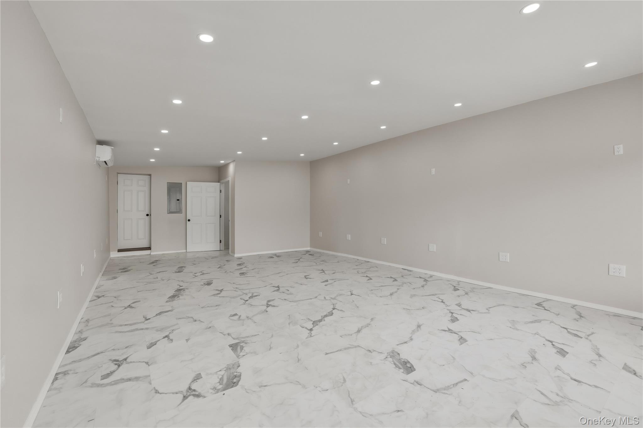 150 N Delaware Avenue, Lindenhurst, NY 11757