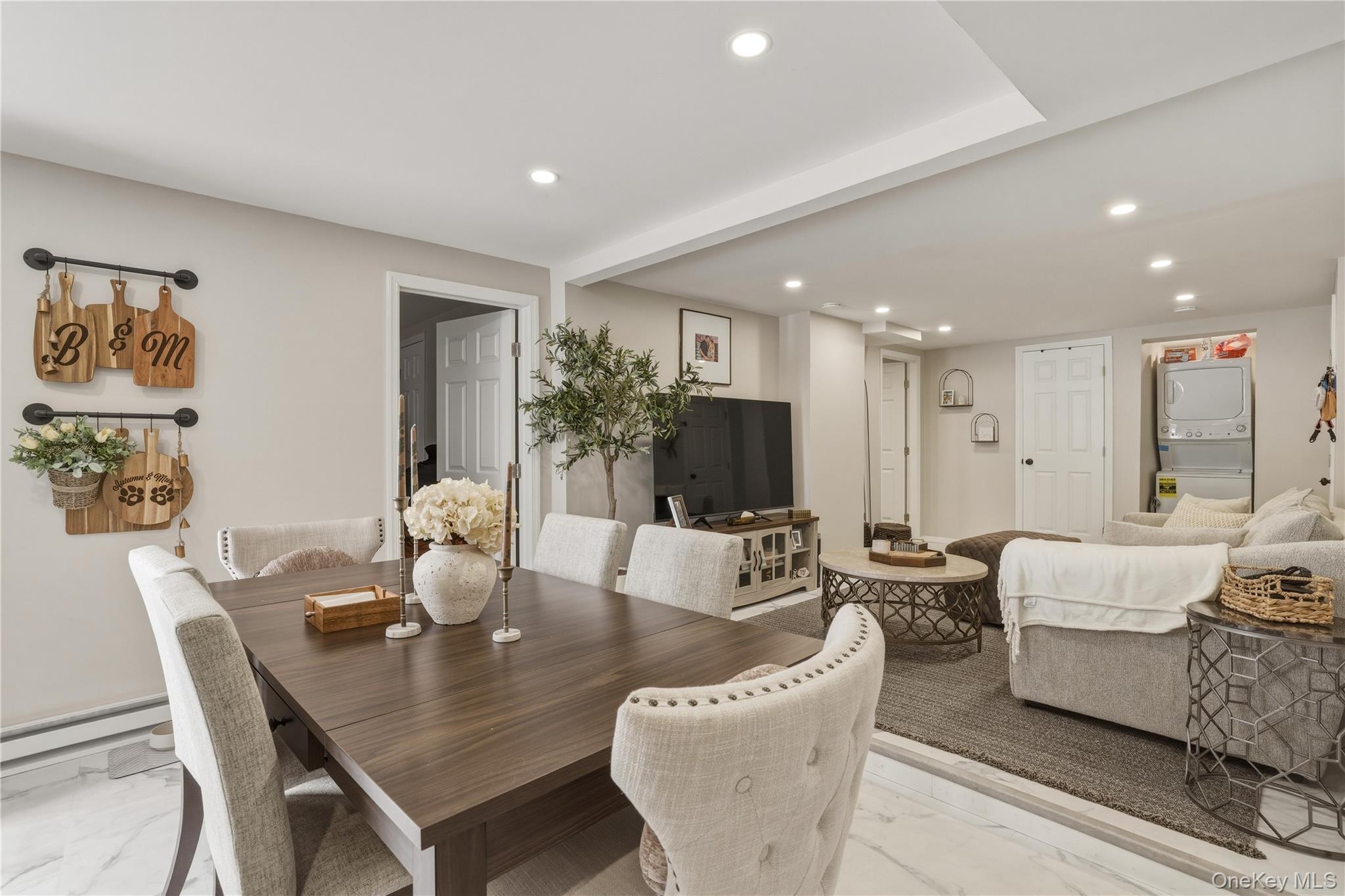 150 N Delaware Avenue, Lindenhurst, NY 11757