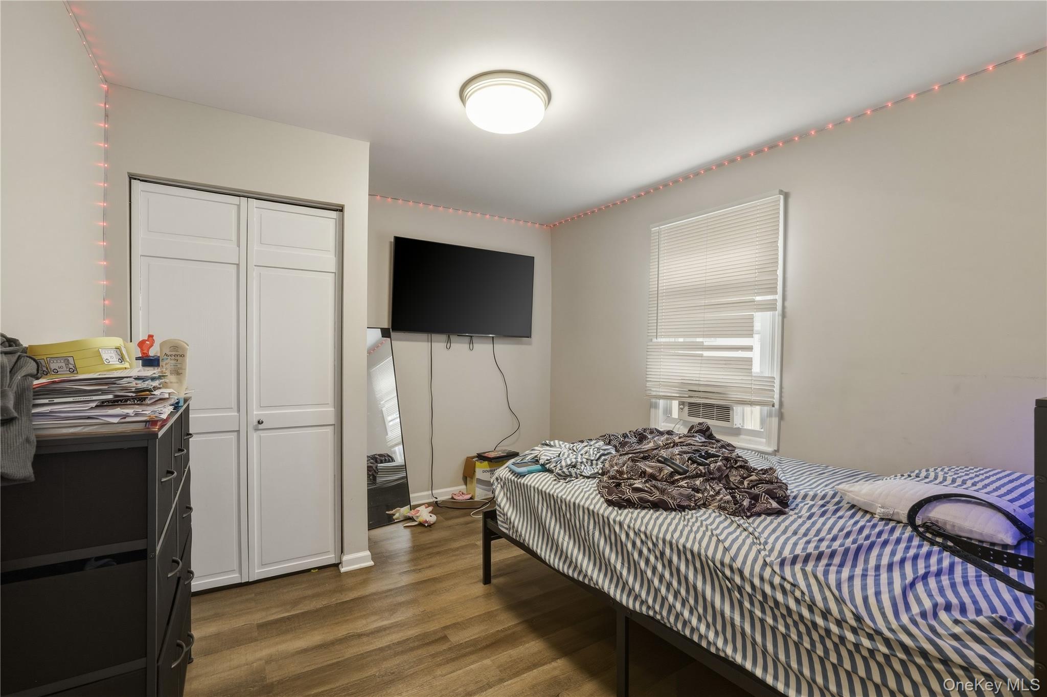 150 N Delaware Avenue, Lindenhurst, NY 11757