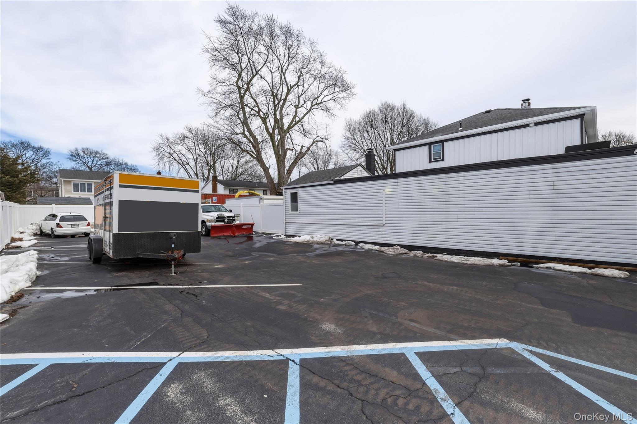 150 N Delaware Avenue, Lindenhurst, NY 11757