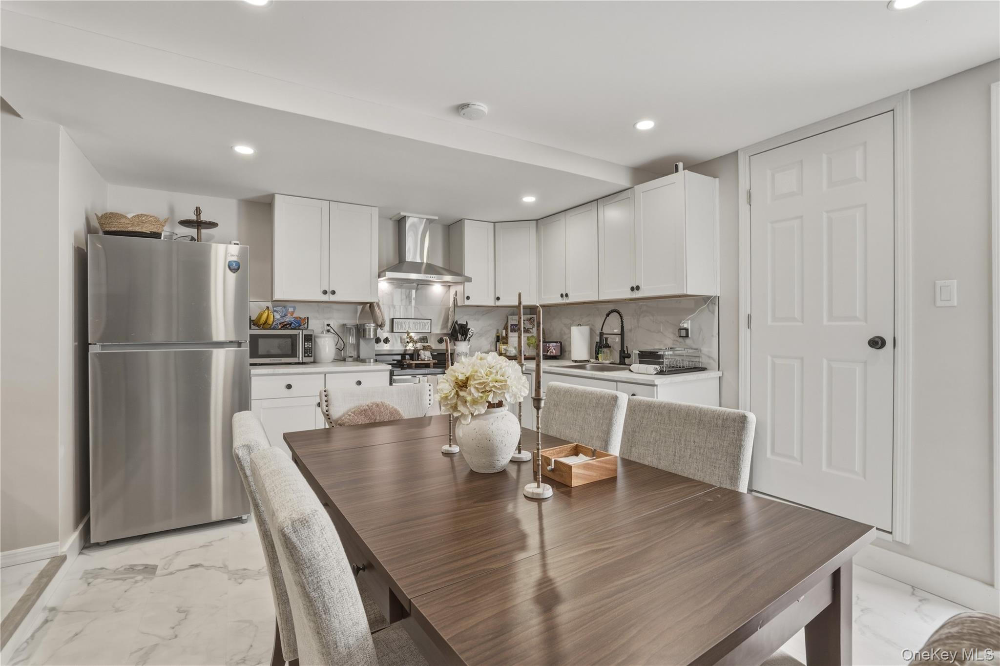 150 N Delaware Avenue, Lindenhurst, NY 11757