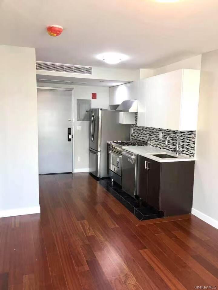 142-38 37th Ave # 4A, Flushing, NY 11354