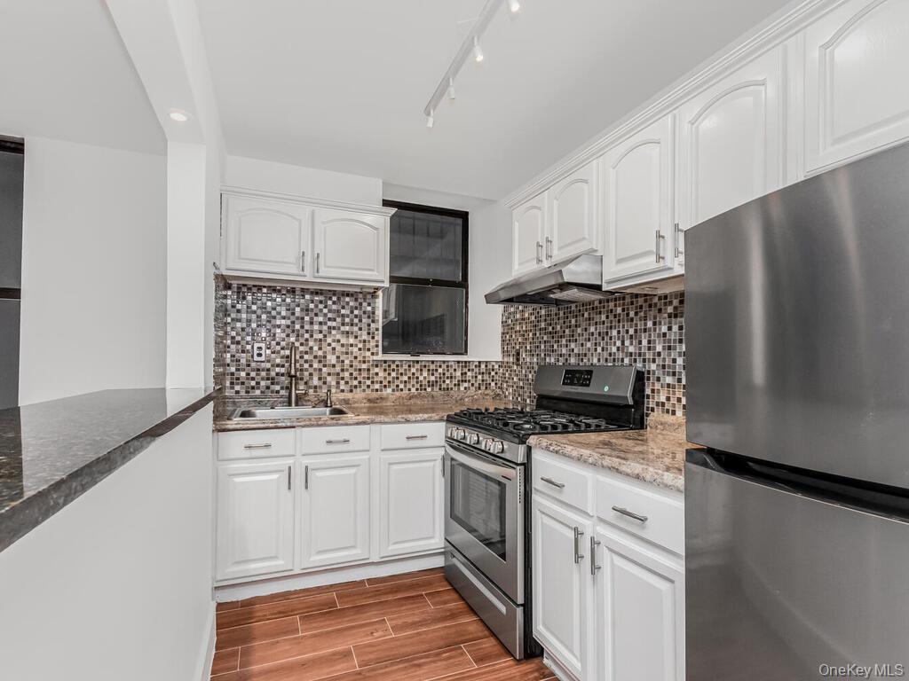 581 Academy Street # GLE, New York (Manhattan), NY 10034