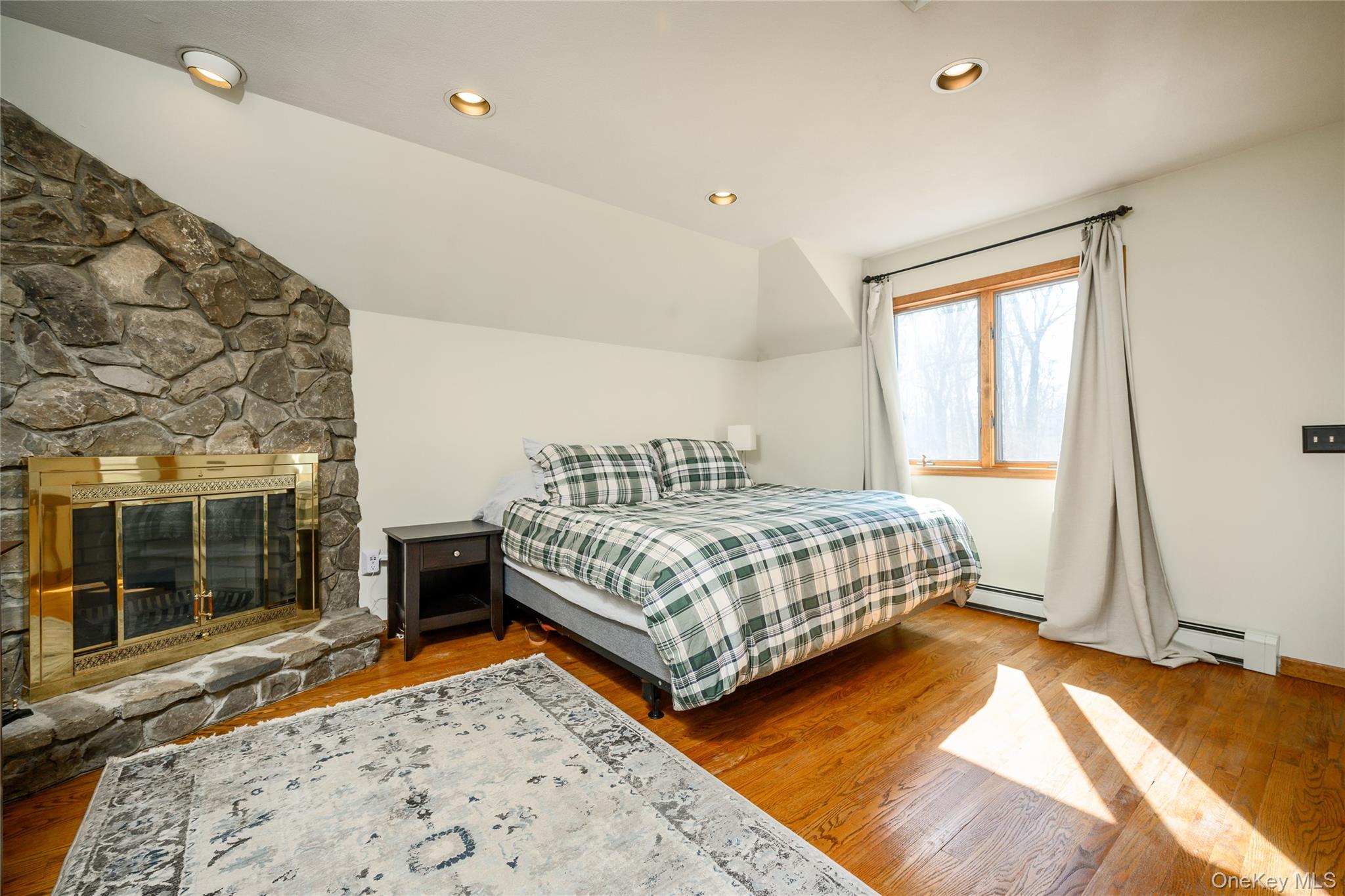 14 Geneva Drive, Hopewell Junction, NY 12533