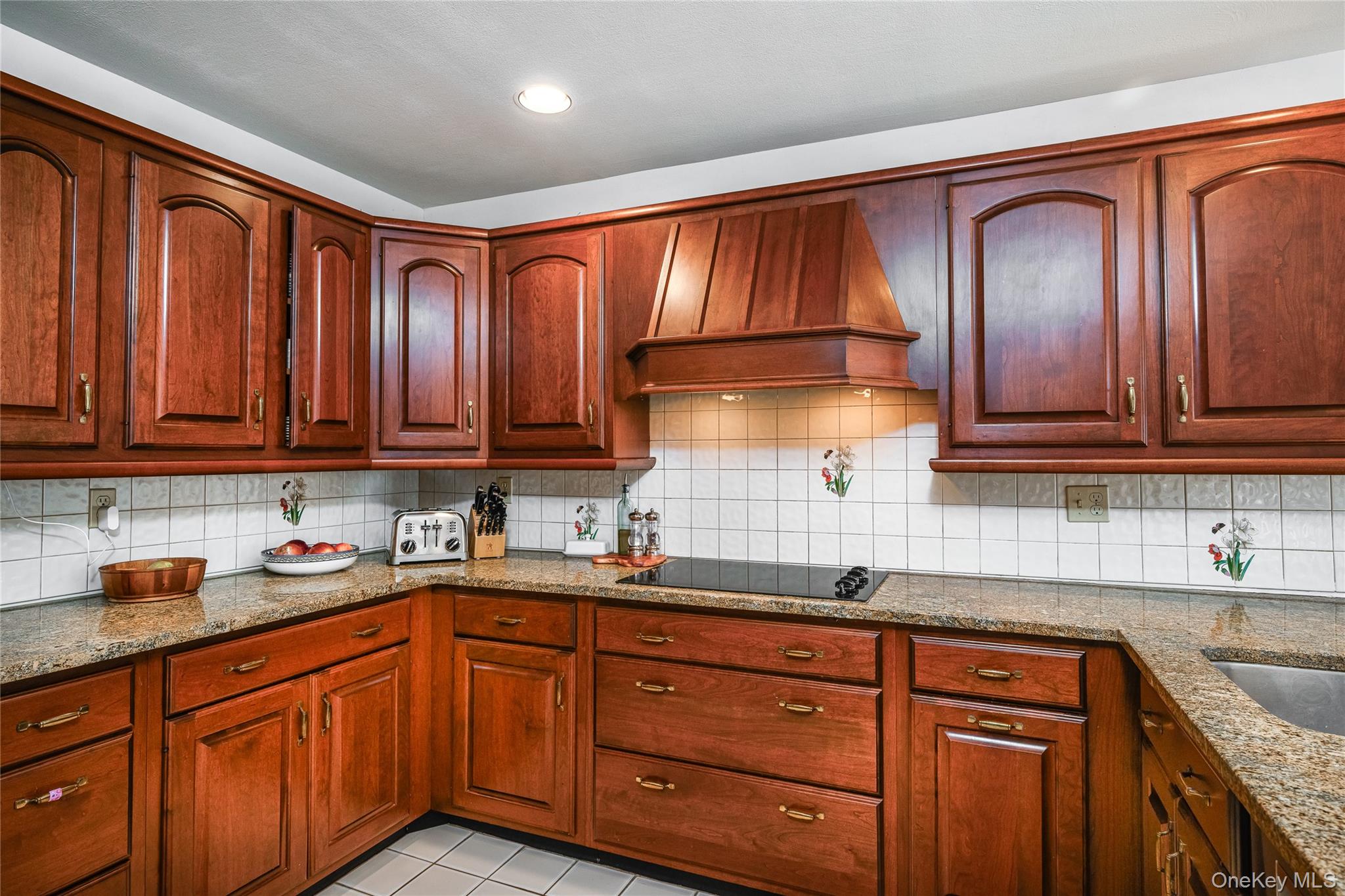 14 Geneva Drive, Hopewell Junction, NY 12533