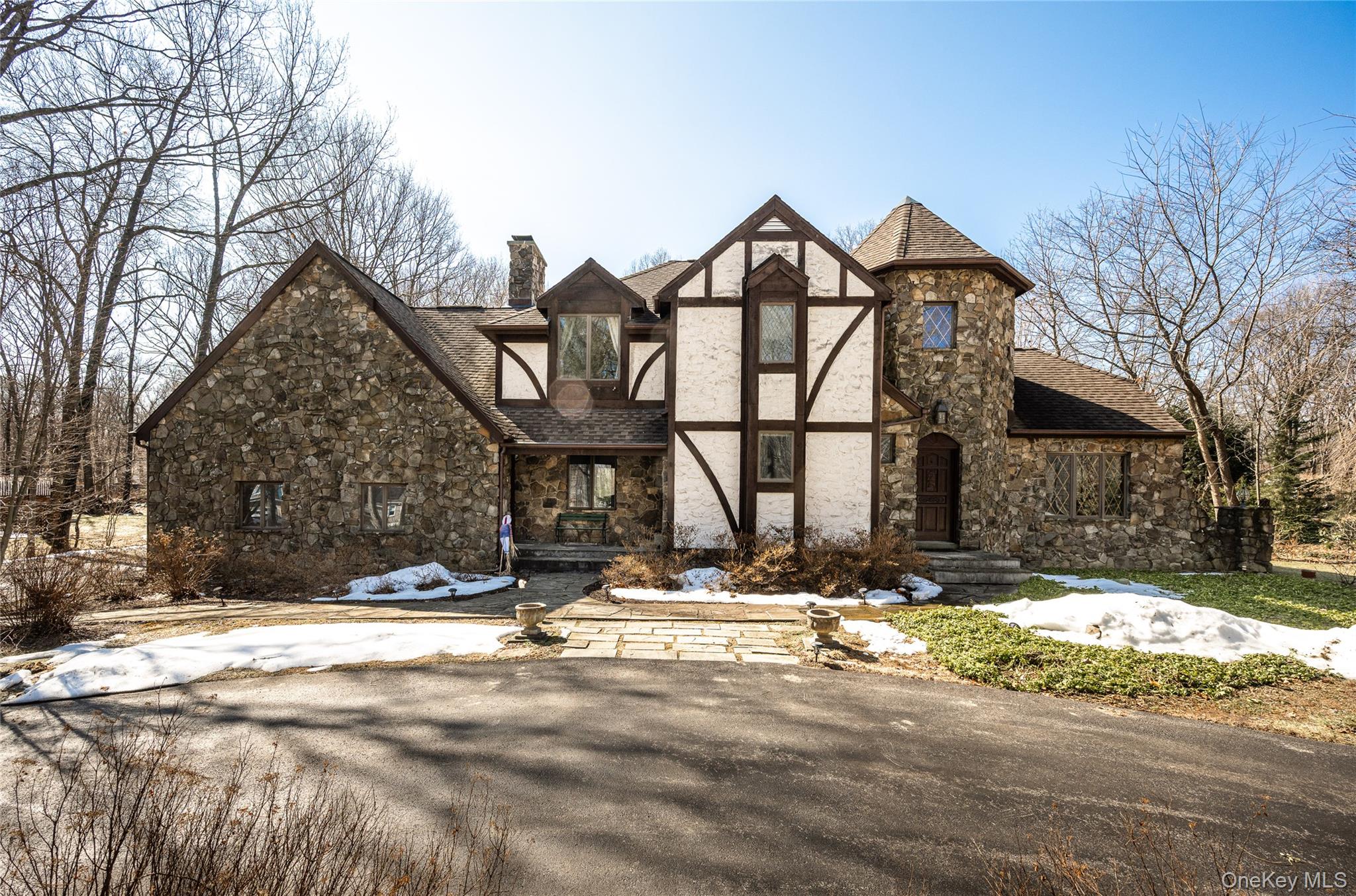 14 Geneva Drive, Hopewell Junction, NY 12533