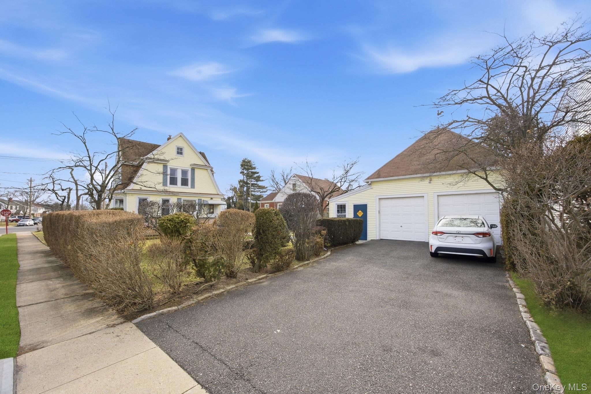 195 Cedar Street, Hempstead, NY 11550