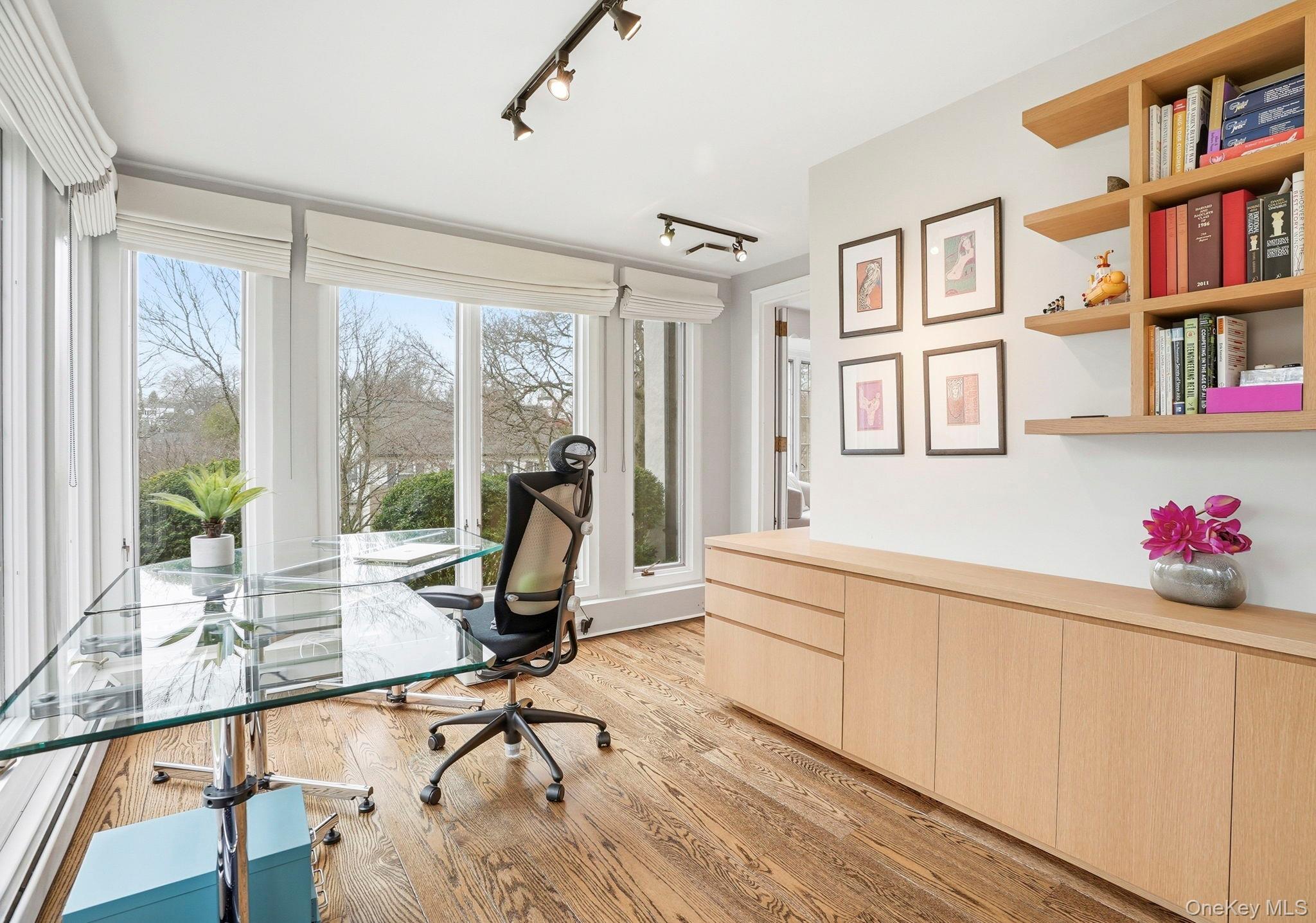 22 Taunton Road, Scarsdale, NY 10583