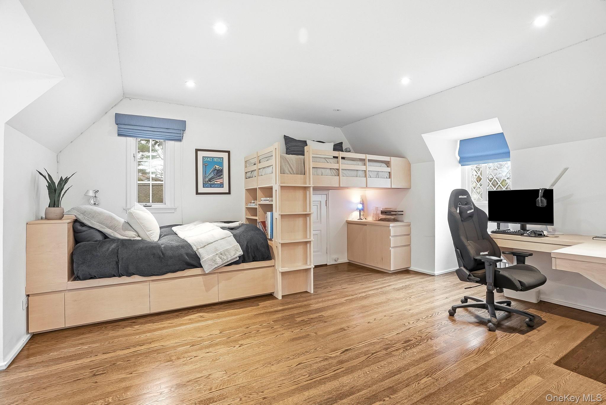 22 Taunton Road, Scarsdale, NY 10583