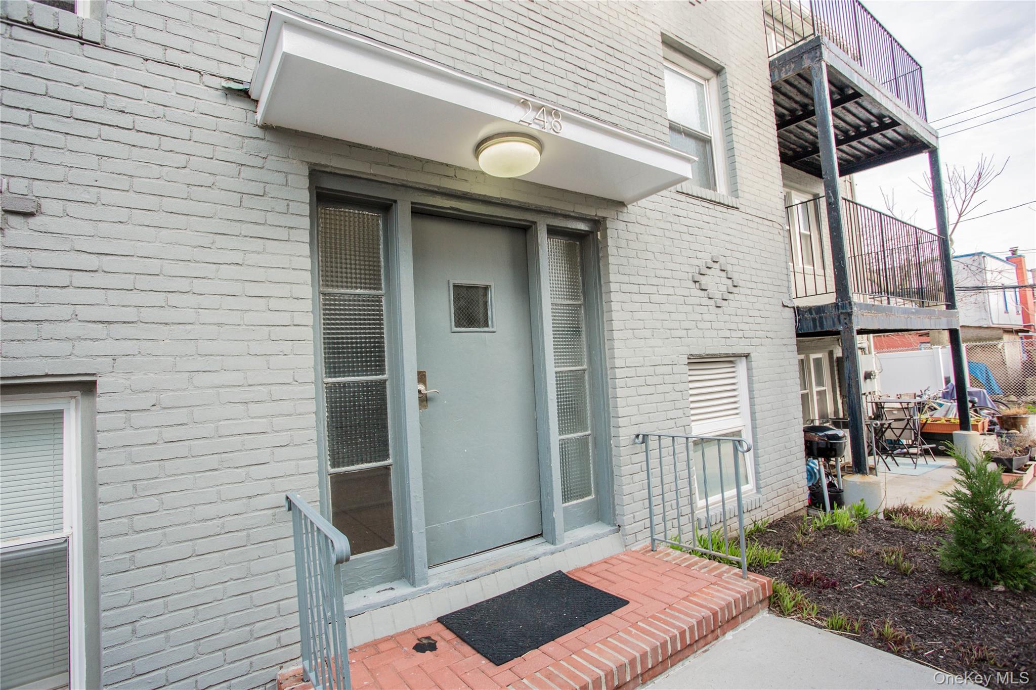 248 E Broadway # 5, Long Beach, NY 11561