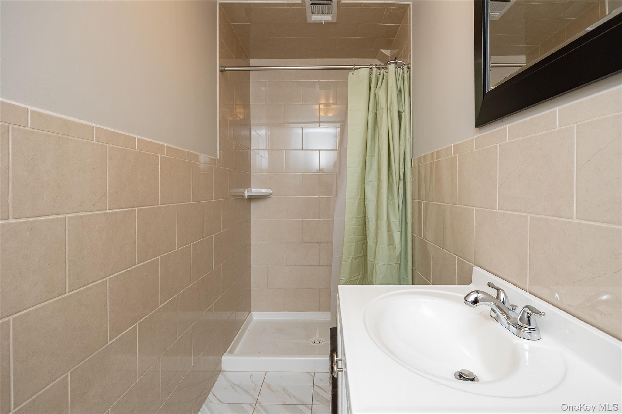 214 Main Street, Poughkeepsie, NY 12601