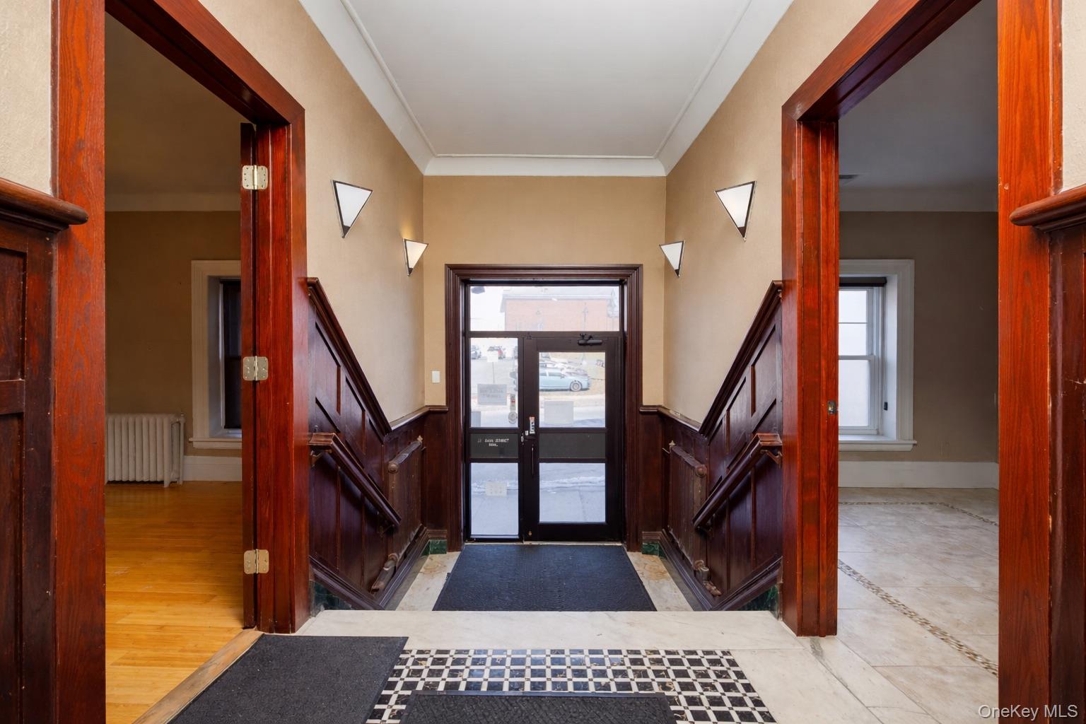 214 Main Street, Poughkeepsie, NY 12601