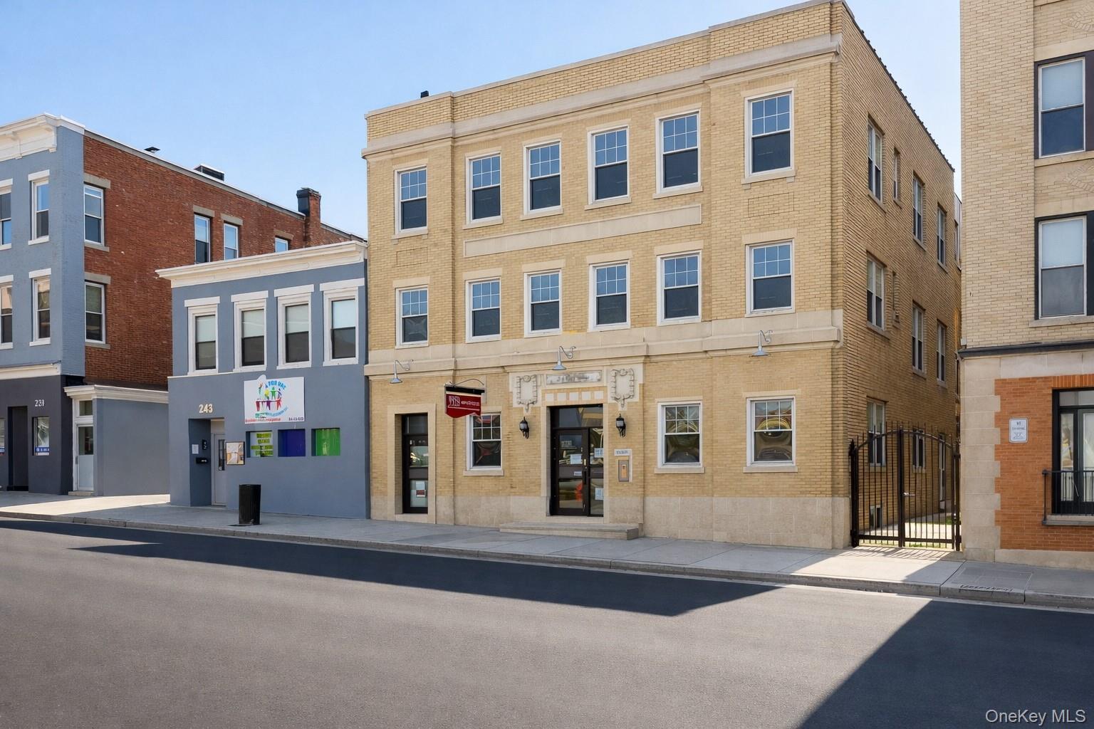 214 Main Street, Poughkeepsie, NY 12601