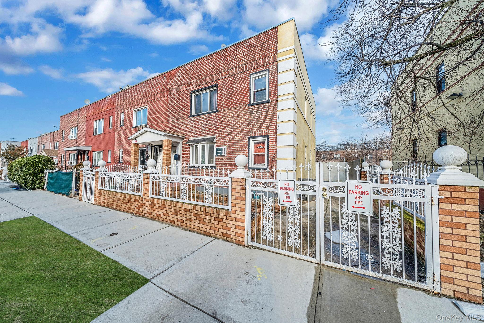 102-29 184th Street, Hollis, NY 11423