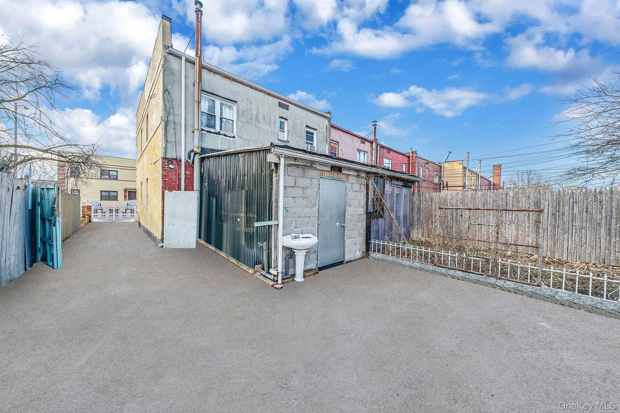 10229 184th Street, Hollis, NY 11423