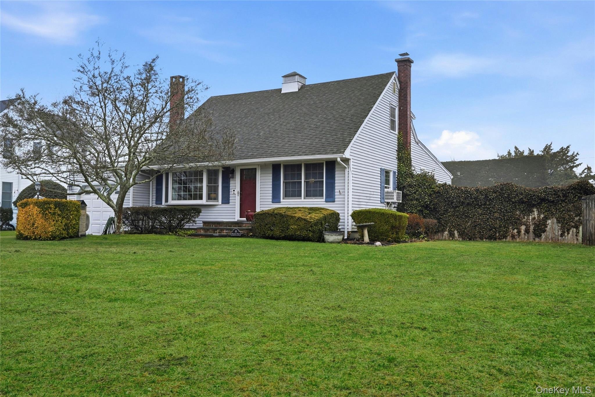 49 Washington Street, Sayville, NY 11782