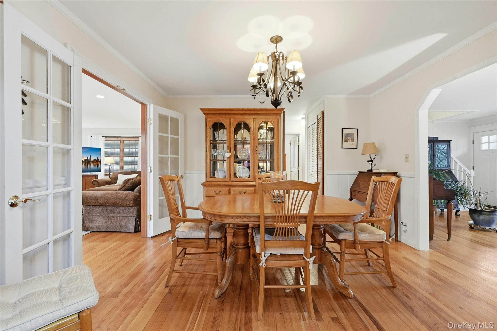 49 Washington Street, Sayville, NY 11782