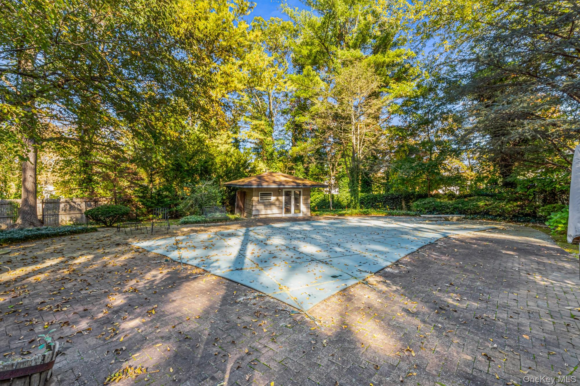 29 Winter Lane, Dix Hills, NY 11746